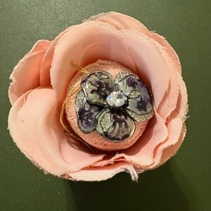 JUICY COUTURE Vintage Purple Pansy Flower Ring Gun Metal Finish Size 7 RARE NWT